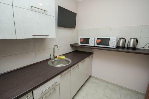 Aura Hotel & Aura Hostel