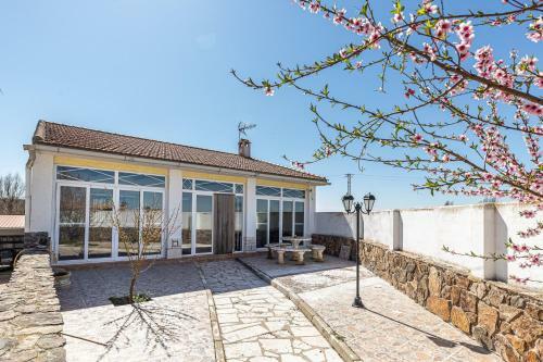Bnbholder Deluxe Cottage Titulcia