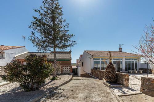 Bnbholder Deluxe Cottage Titulcia