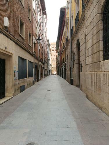 Apartamento Tirwal Suite