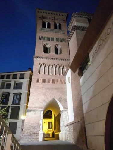 Apartamento Tirwal Suite