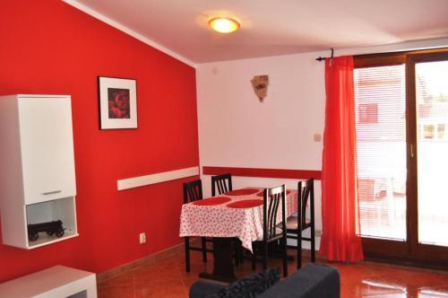 Apartments With A Parking Space Pula - 15582