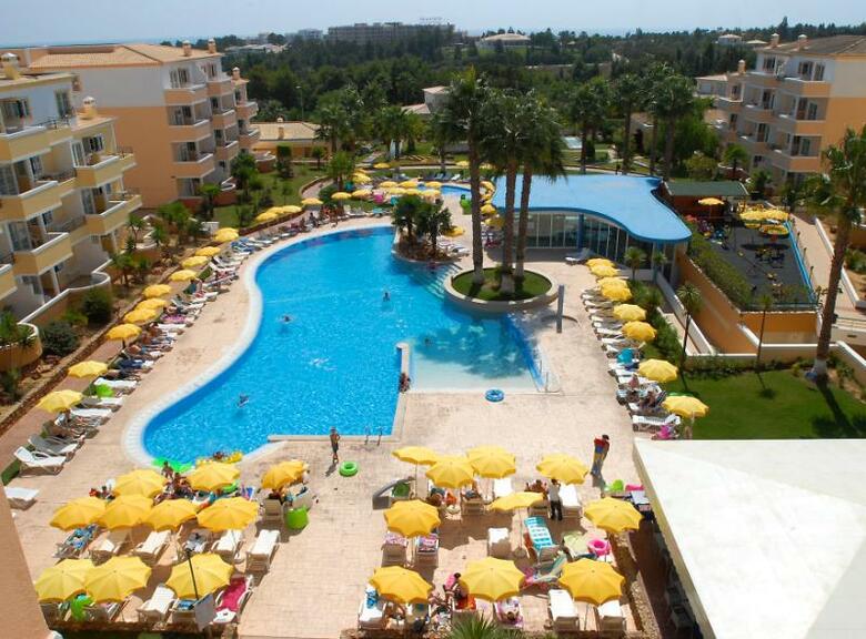 Aparthotel Vitor's Plaza