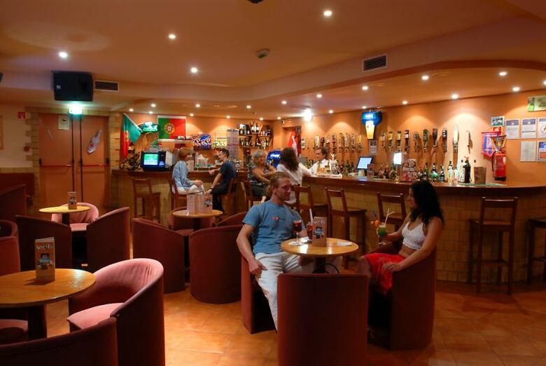 Aparthotel Vitor's Plaza