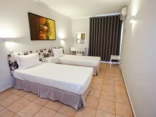 Aparthotel Vitor's Plaza