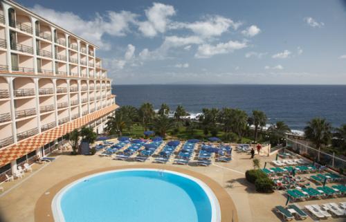 Hotel Fourviews Oasis