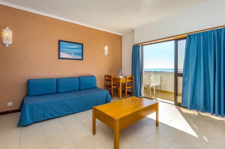 Hotel Apartamentos Turisticos Janelas Do Mar