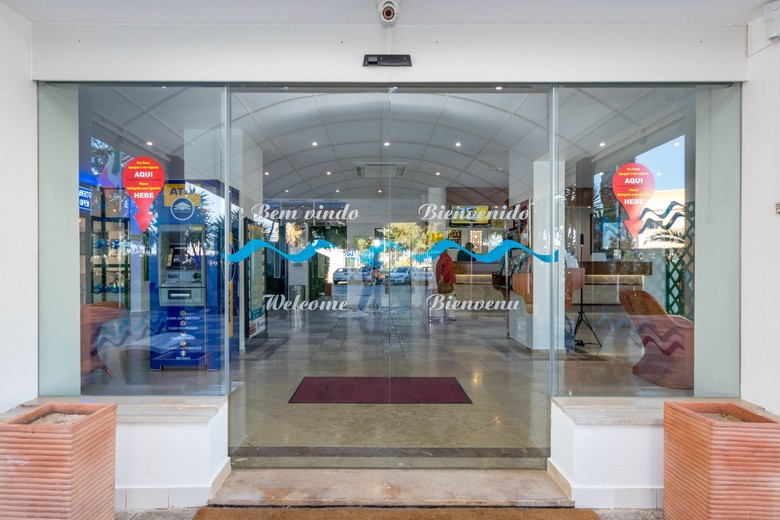 Hotel Apartamentos Turisticos Janelas Do Mar