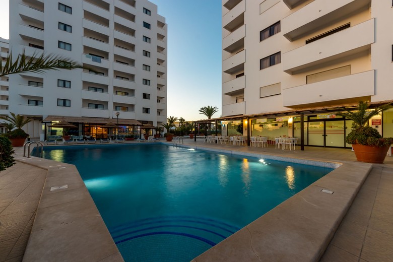 Hotel Apartamentos Turisticos Janelas Do Mar