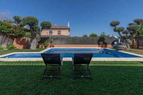 Chalet de Ensue�o Con Piscina 4br-8p-sevilla