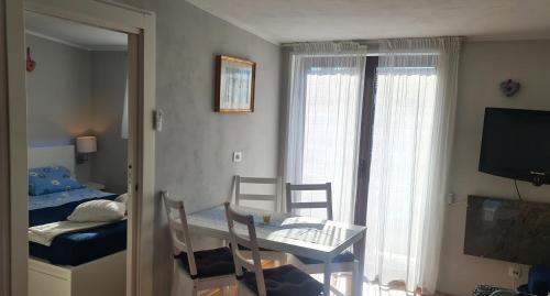 Apartments With Wifi Rovinj - 15084