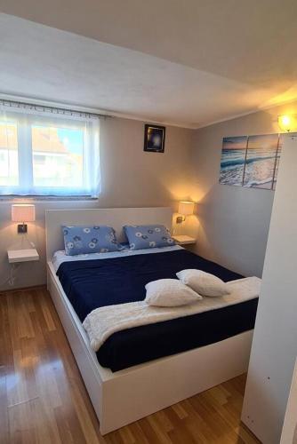 Apartments With Wifi Rovinj - 15084