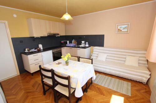 Apartment Rokov