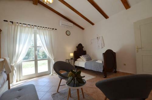 Sun Holiday Home