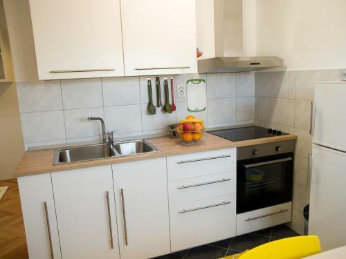 Apartments Zvone