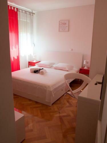 Apartments Zvone