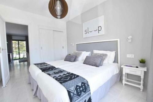Apartamento Holyhome White 203