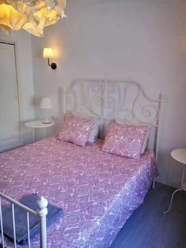 Comfortable Cleo Apartment With Large Terrace