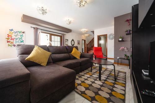 Tilley. Private Villa