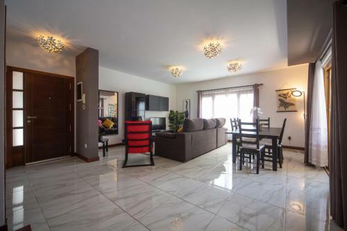 Tilley. Private Villa