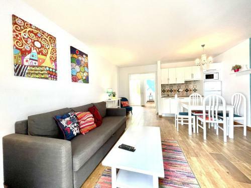 Bonito Apartamento Con Wifi, Piscina, Cerca de Playa Los Charcos