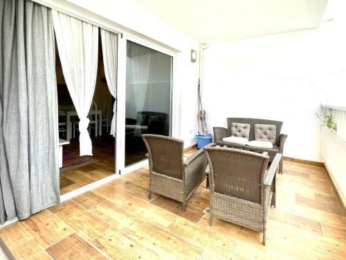 Bonito Apartamento Con Wifi, Piscina, Cerca de Playa Los Charcos