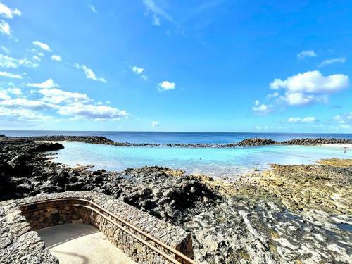 Bonito Apartamento Con Wifi, Piscina, Cerca de Playa Los Charcos