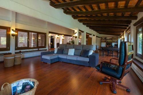 Villa Casa Rural Mas Del Gall - Casa Nova, Barcelona