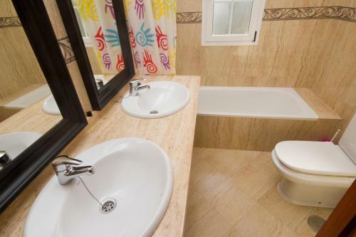 Stunning Detached Villa With Unspoiled Views - All You Need And More!