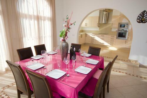 Stunning Detached Villa With Unspoiled Views - All You Need And More!