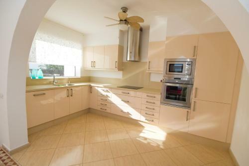 Stunning Detached Villa With Unspoiled Views - All You Need And More!
