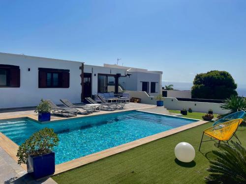 Villa Macher Piscina Climatizada Y Bar Piscina