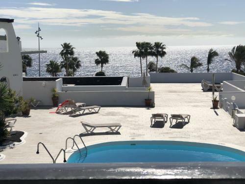 Los Arcos Apartment. Sea View