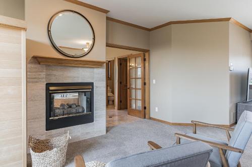 Cozy Modern 4br Home In West Colorado Springs Home