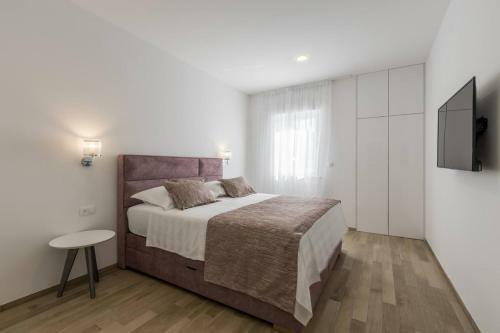 Luxury Villa Adonis Split With Private Pool, Jacuzzi, Sauna And Gym