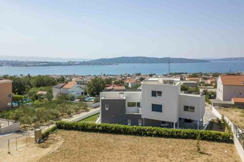 Luxury Villa Adonis Split With Private Pool, Jacuzzi, Sauna And Gym