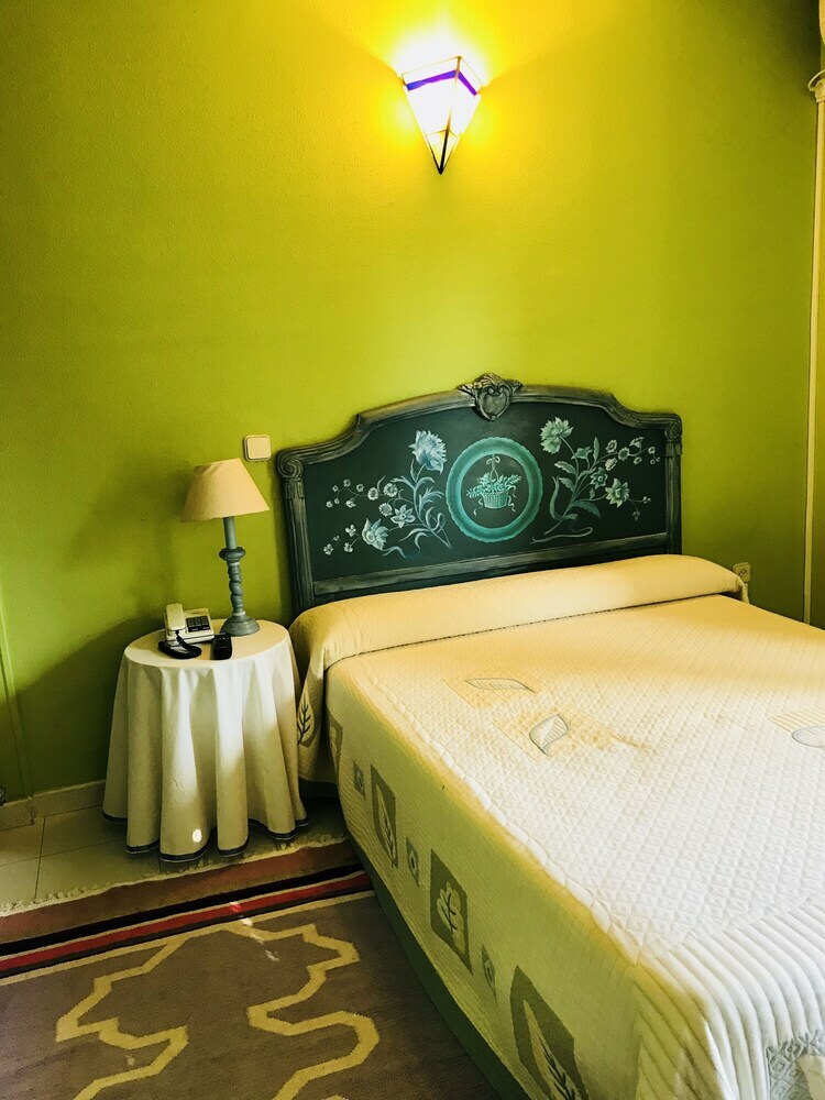 Hostal Burgos
