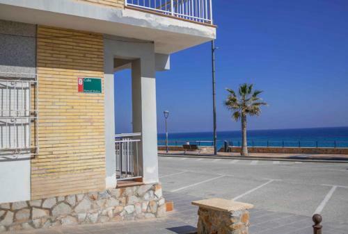 Beautiful Beachfront Two Bedroom Apartment