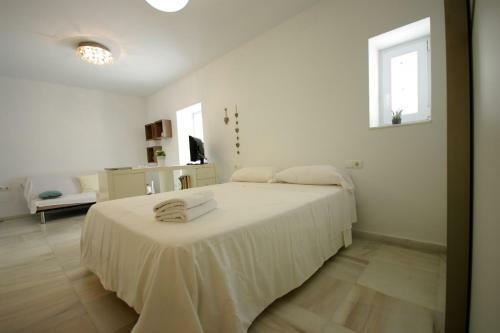Livingtarifa Apartamento Bianco