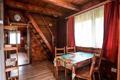 Lodge O?rodek Pszcz�?ka Krasnobr�d