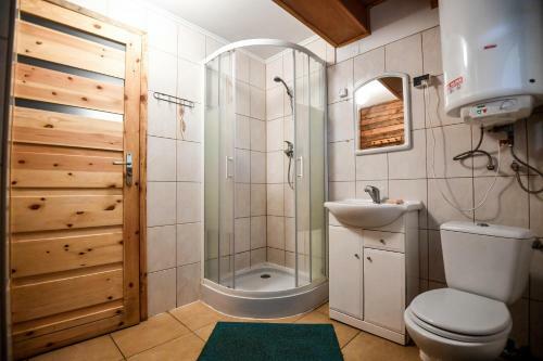 Lodge O?rodek Pszcz�?ka Krasnobr�d