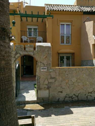 Casa Adosada Con Jard�n