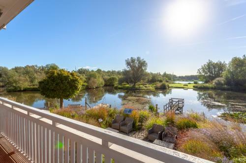 Hotel Waterlodges Haj� De Lepelaar