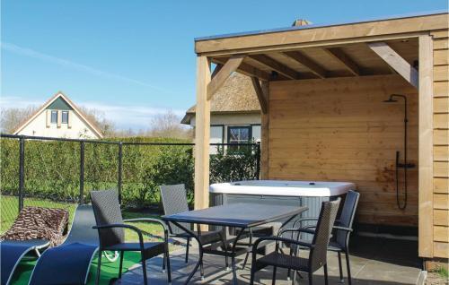 Holiday Home Tzummarum 22