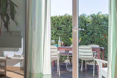 Apartamento Con Jardin Privado - Simplytarifa