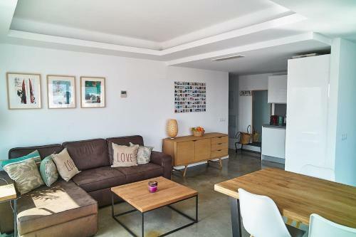 Fabulous Penthouse Downtown Tarifa, Maestro Apartments