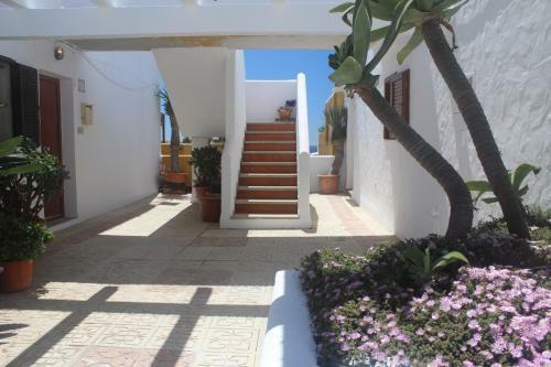 Los Lances Beach Apartments