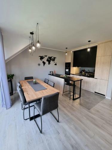 Apartamento Domek Pod ?wierkami - "apartamenty ?wierkowe"