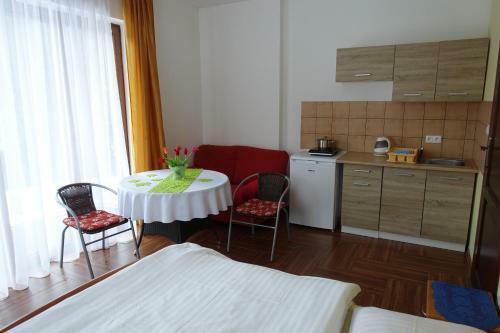 Hostal Apartamenty U Ani