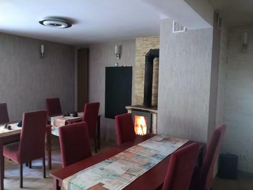 Bed & Breakfast Dworek Le?ny